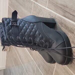 Black Womens Boots Sz 8